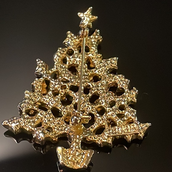 Brooch - Picture 3 of 5